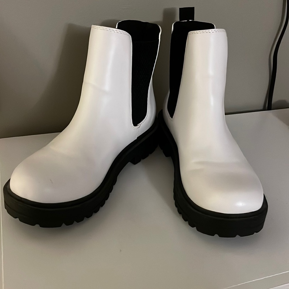 Women's Boots